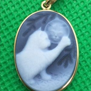 CAT CAMEO PENDANT 14Kt GOLD